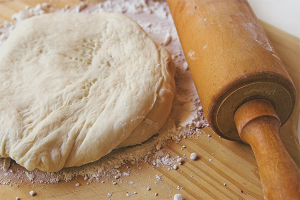  How to quickly defrost the dough