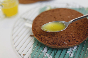  Hoe stroop te bereiden voor impregnatie van biscuit