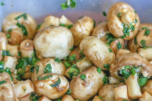  Wie man Champignons für Kebabs in Essig legt