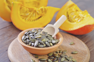  The benefits and harm of pumpkin seeds