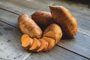  The benefits and harm of sweet potatoes