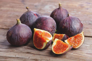  The benefits and harm of figs