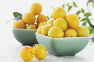  The benefits and harm of cherry plum