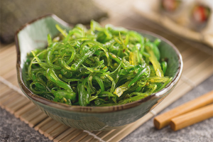  The benefits and harm of seaweed