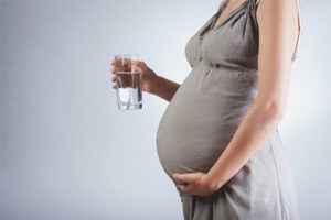  Kunnen zwangere vrouwen mineraalwater drinken