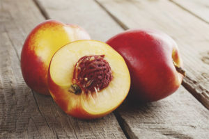  De voordelen en schade van nectarine