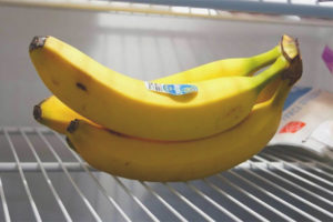  Can I store bananas in the fridge