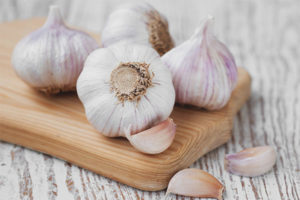  Wie man Knoblauch für die Gesundheit isst